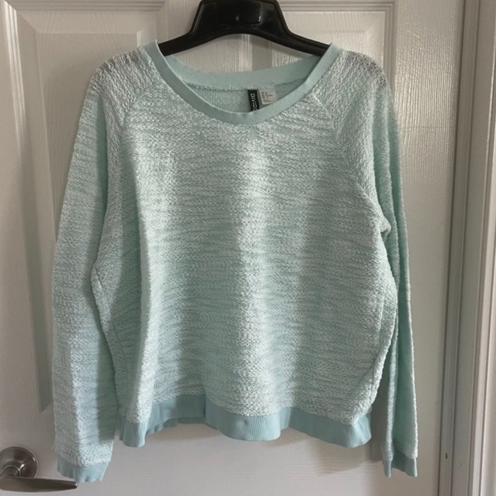 Divided Mint Green Lightweight Boucle Knit Sweater Size M